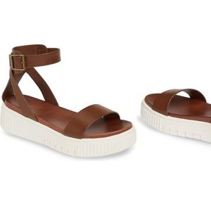 Mia Luna platform sandals